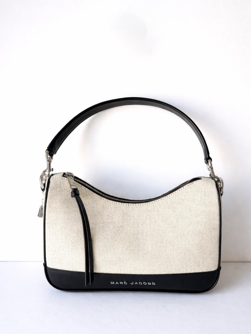 Marc Jacobs Canvas Drifter Shoulder Bag Black Trim NWOT + Strap and Dust Bag